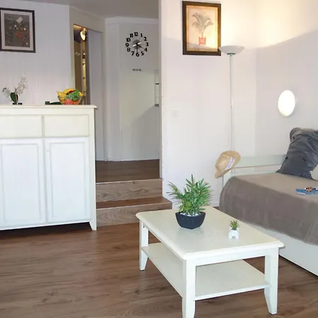 Du Golf By Interhome Saint-Cyprien (Pyrenees-Orientales)